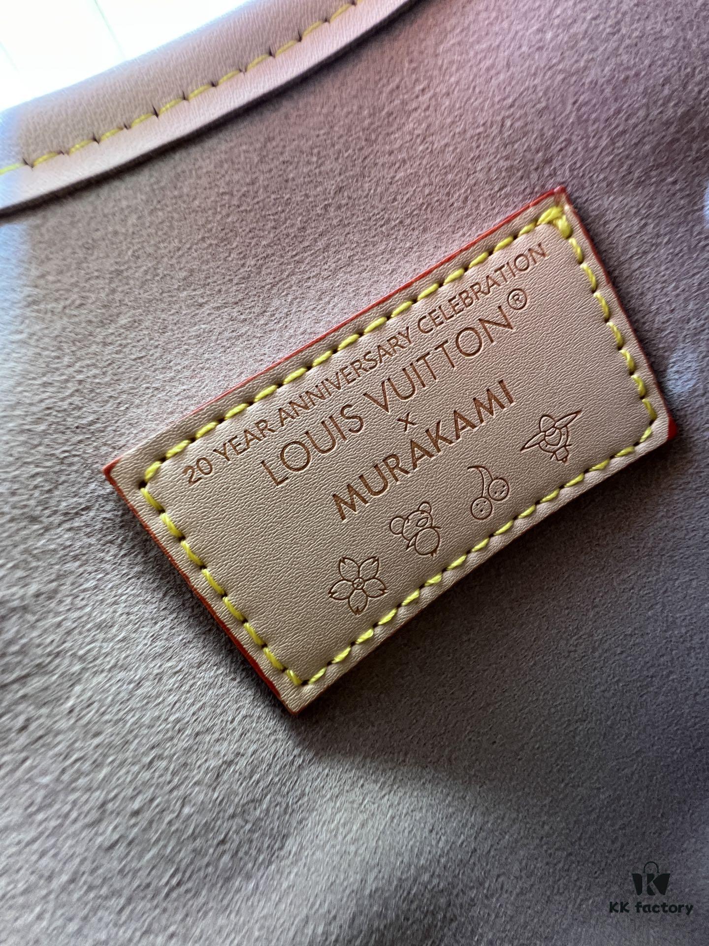 M81489 M13619 Lv➰ Longshang Village White Tricolor Upgrade Nano Bucket Bag