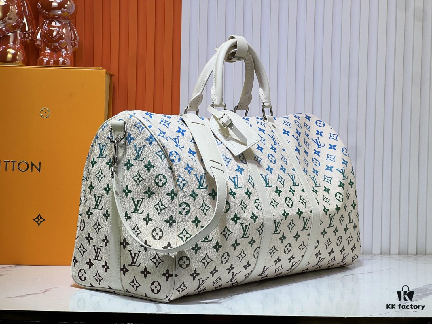 New Arrival M13745 41416 Gradient Tricolor Series LV 2025 Spring/Summer x Takashi Murakami Collaboration