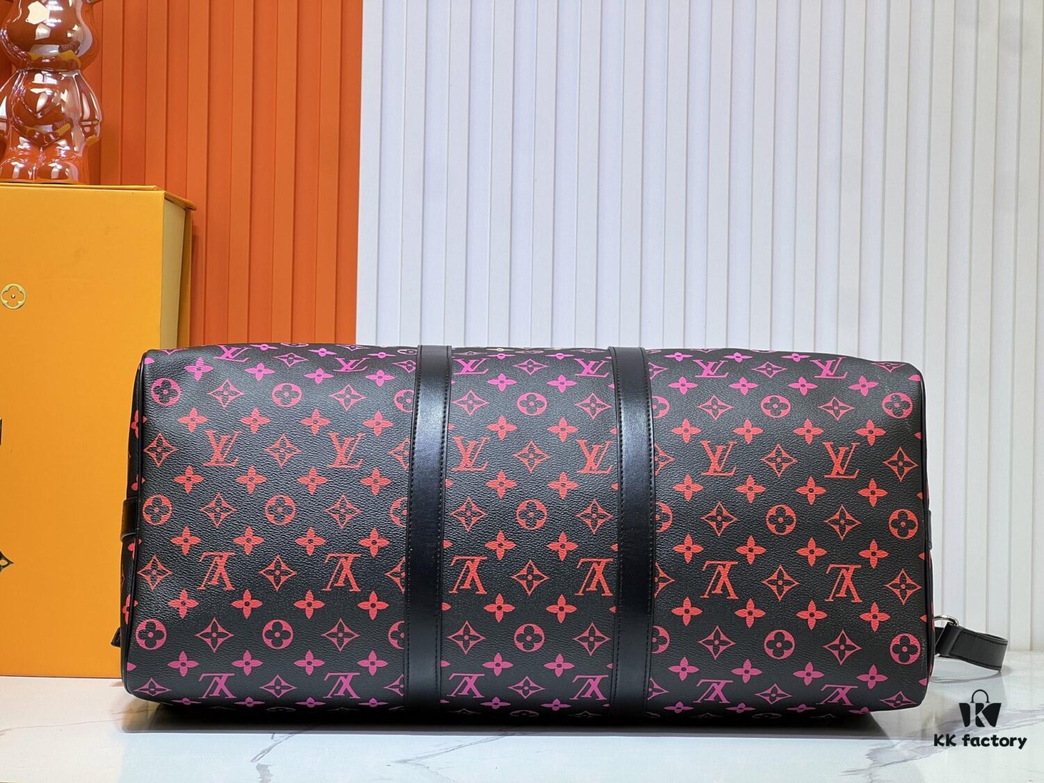 New Arrival M13745 41416 Gradient Tricolor Series LV2025 Spring/Summer Collection x Takashi Murakami Collaboration