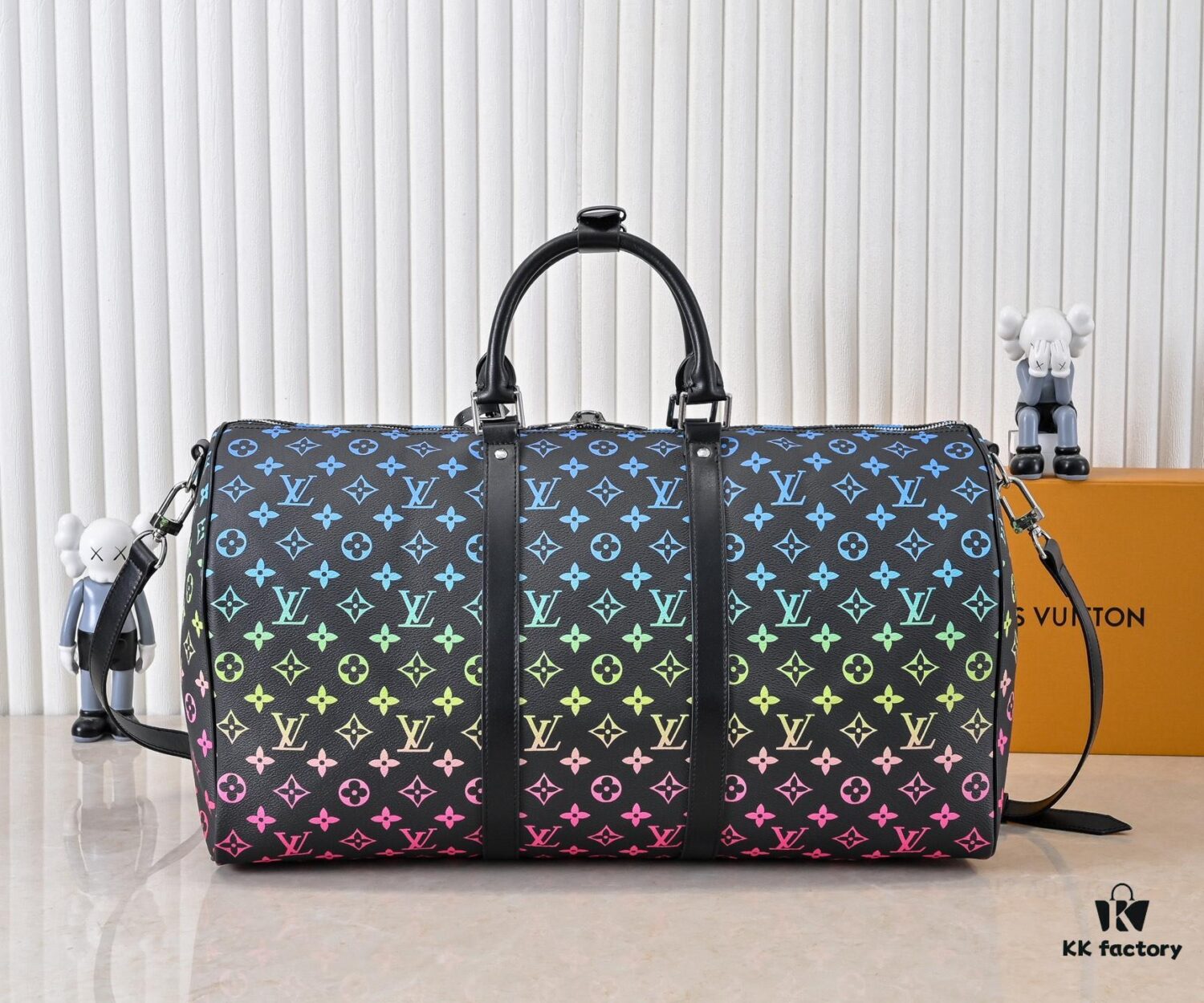 New Arrival M13745 41416 13915 Gradient Tricolor Series LV2025 Spring/Summer Collaboration with Takashi Murakami