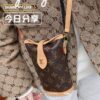 Quality Upgrade 🔥 Exclusive Real-shot M80874 Monogram Vintage Mini Ice Cream Cone Bag 2022 Latest Fold Me Mini Style with Magnetic Clasp Design, Leather Featuring LV Hardware Elements, Compact and Exquisite Unisex Bag