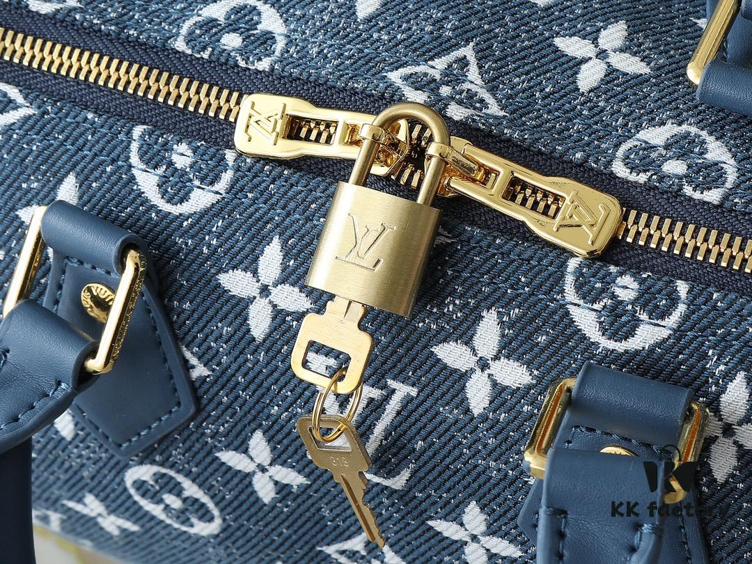Upgraded Original M46736 M59273 M58947 M21464 M59609 Speedy Bandoulière 25 Handbag, Strikingly Reintroduced in the 2021 Fall Wild at Heart Capsule Collection, Featuring Oversized LV Letter Embossing on Monogram Empreinte Leather, with a Detachable Shoulder Strap Offering Crossbody Wear
