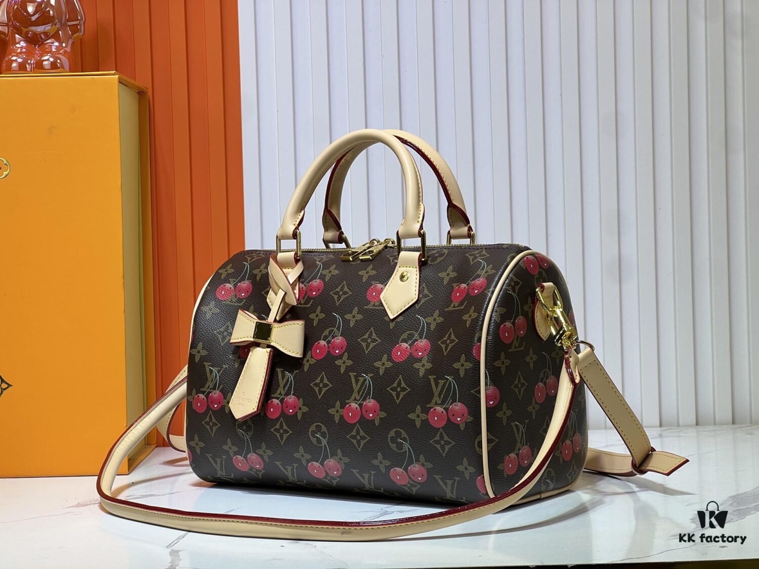 M17089 M40391 Louis Vuitton Cherry Series Handbag from 2005 Designed by Takashi Murakami