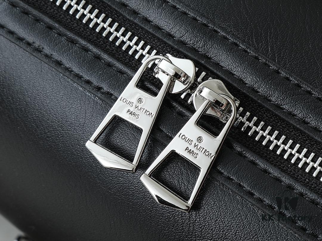 Upgraded Original M12934 M12965 This Speedy Cargo Bag from the LV Vibe Collection