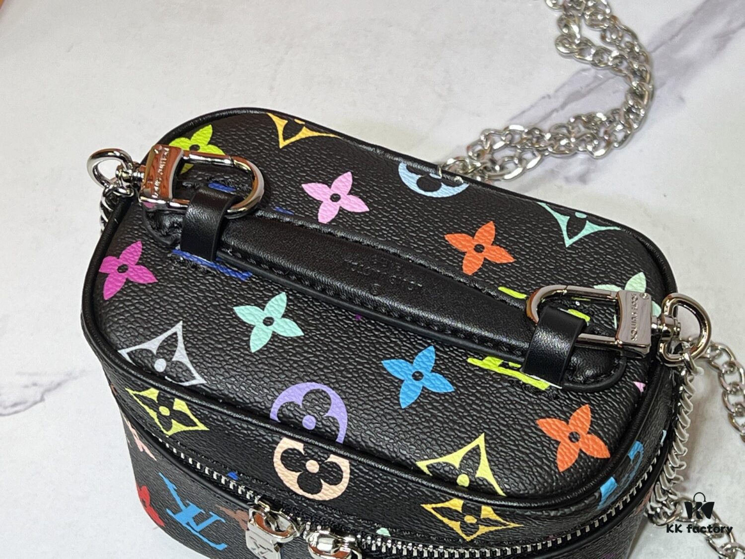 Upgraded Original M13747 M44495 M42265 M44936 M42263 LV Takashi Murakami Nice Mini Nano Cosmetic Pouch Featuring Monogram Print in 33 Vibrant Colors, 2025 LV x Takashi Murakami Collaboration White Tricolor and Black Tricolor Twelve-Section Series, Globally Popular Among Celebrities