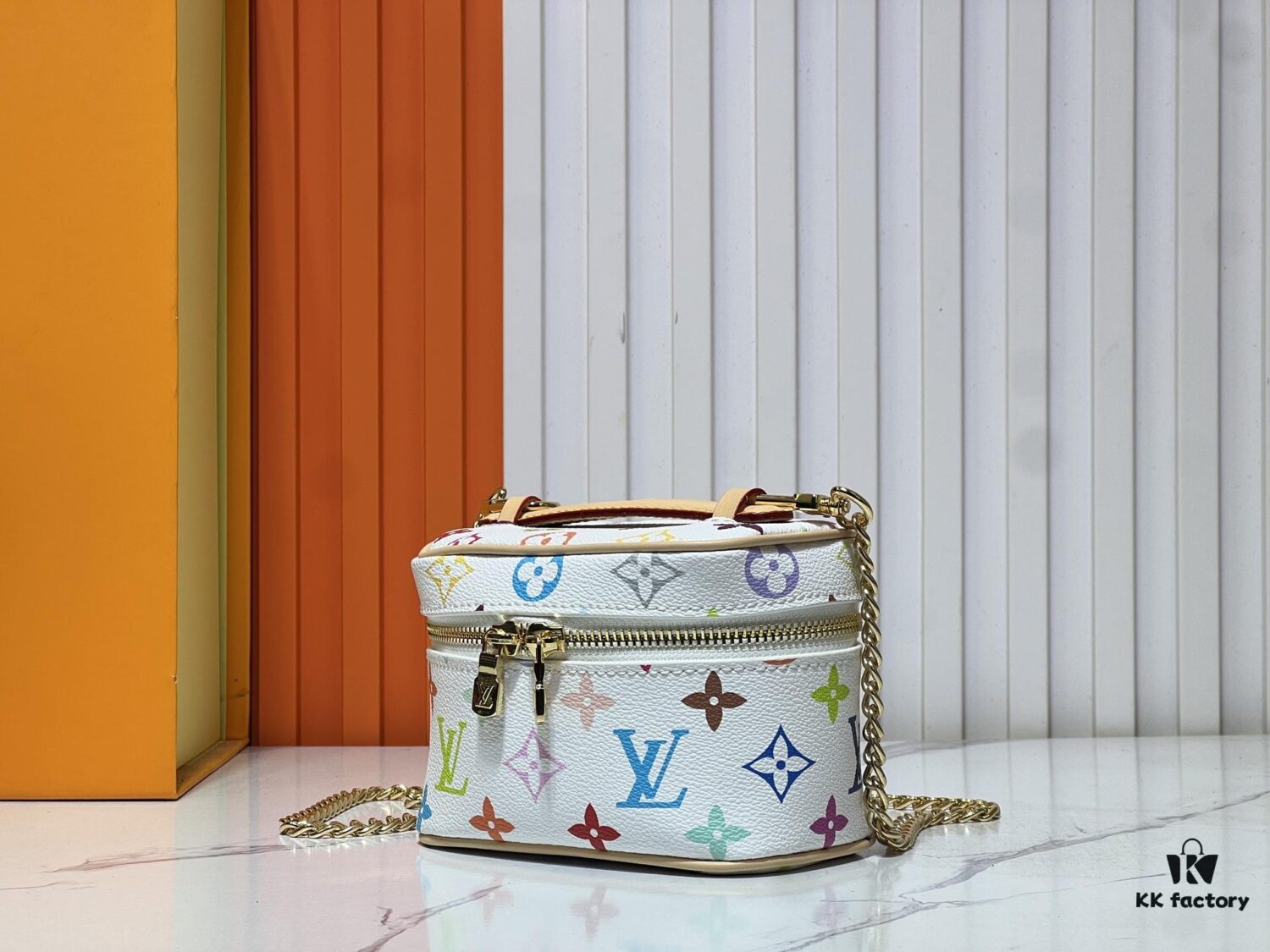 Upgraded Original M13747 M44495 M44936 M42263 M42265 LV Takashi Murakami Nice Mini Nano Pouch with Monogram Print in 33 Vibrant Colors, 2025 LV x Takashi Murakami Collaboration White Tricolor and Black Tricolor Twelve-Section Series, Popular Worldwide Among Celebrities