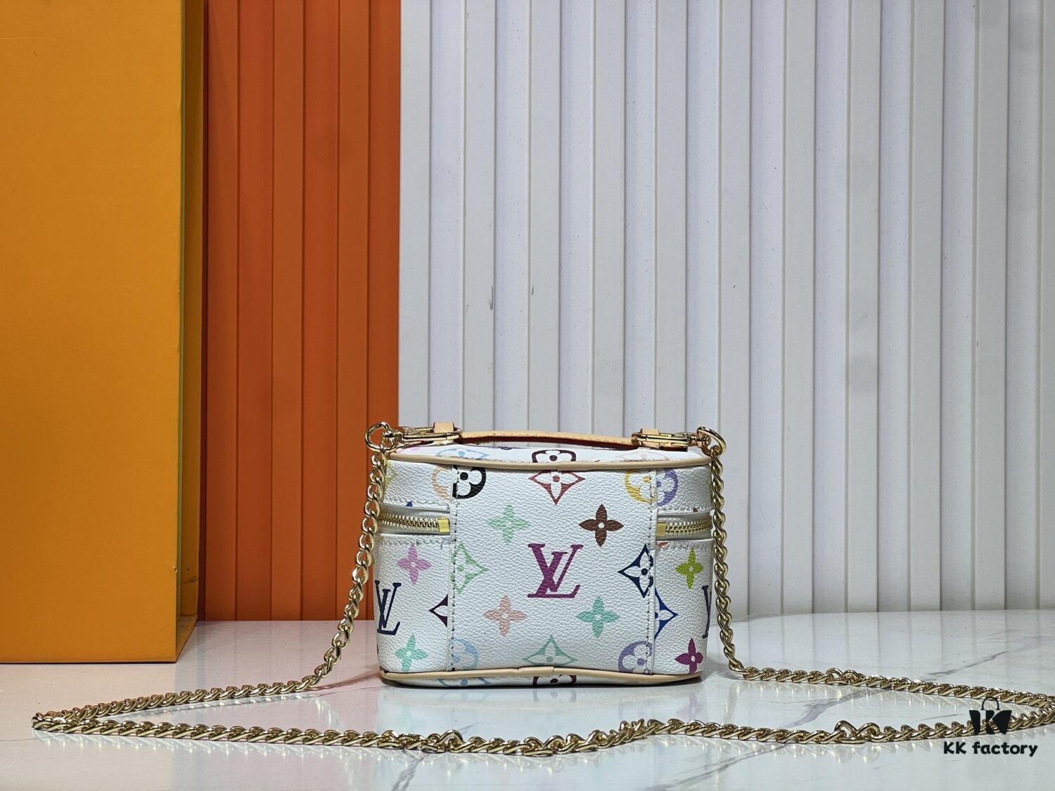 Upgraded Original M13747 M44495 M44936 M42263 M42265 LV Takashi Murakami Nice Mini Nano Pouch with Monogram Print in 33 Vibrant Colors, 2025 LV x Takashi Murakami Collaboration White Tricolor and Black Tricolor Twelve-Section Series, Popular Worldwide Among Celebrities