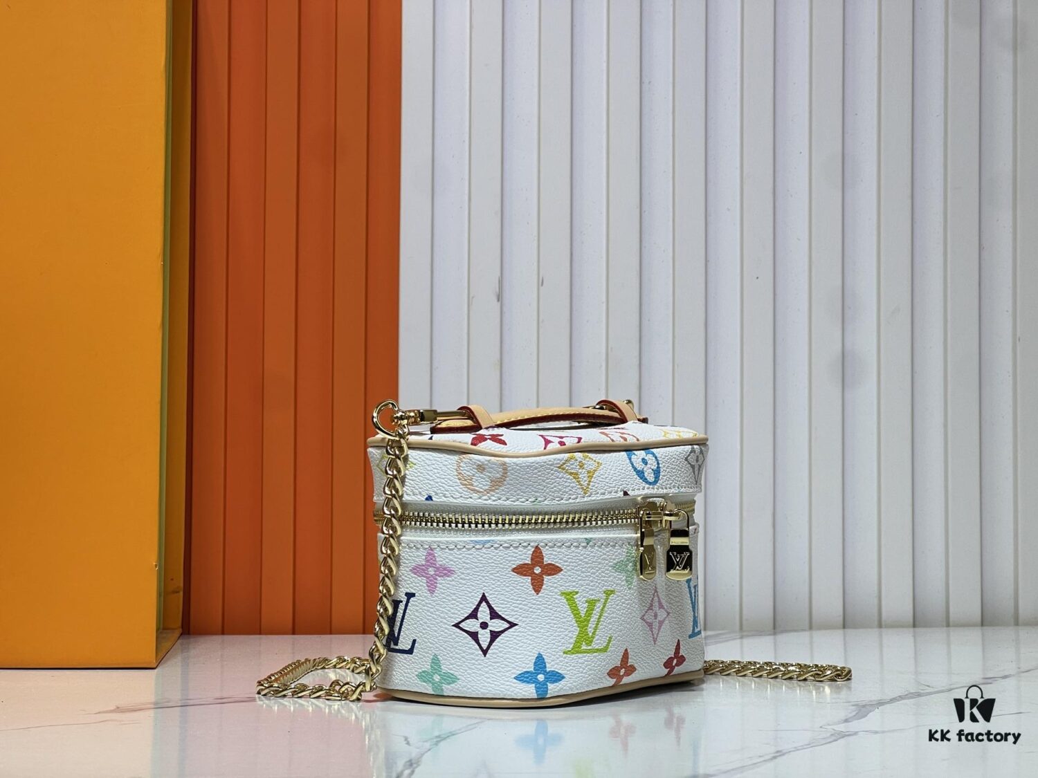 Upgraded Original M13747 M44495 M44936 M42263 M42265 LV Takashi Murakami Nice Mini Nano Pouch with Monogram Print in 33 Vibrant Colors, 2025 LV x Takashi Murakami Collaboration White Tricolor and Black Tricolor Twelve-Section Series, Popular Worldwide Among Celebrities