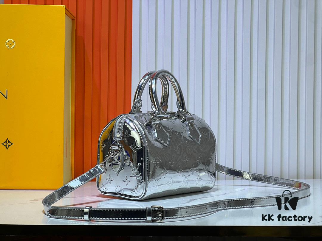 M11987 M58953 Silver Speedy Bandoulière 20 Handbag from LV Ski Collection