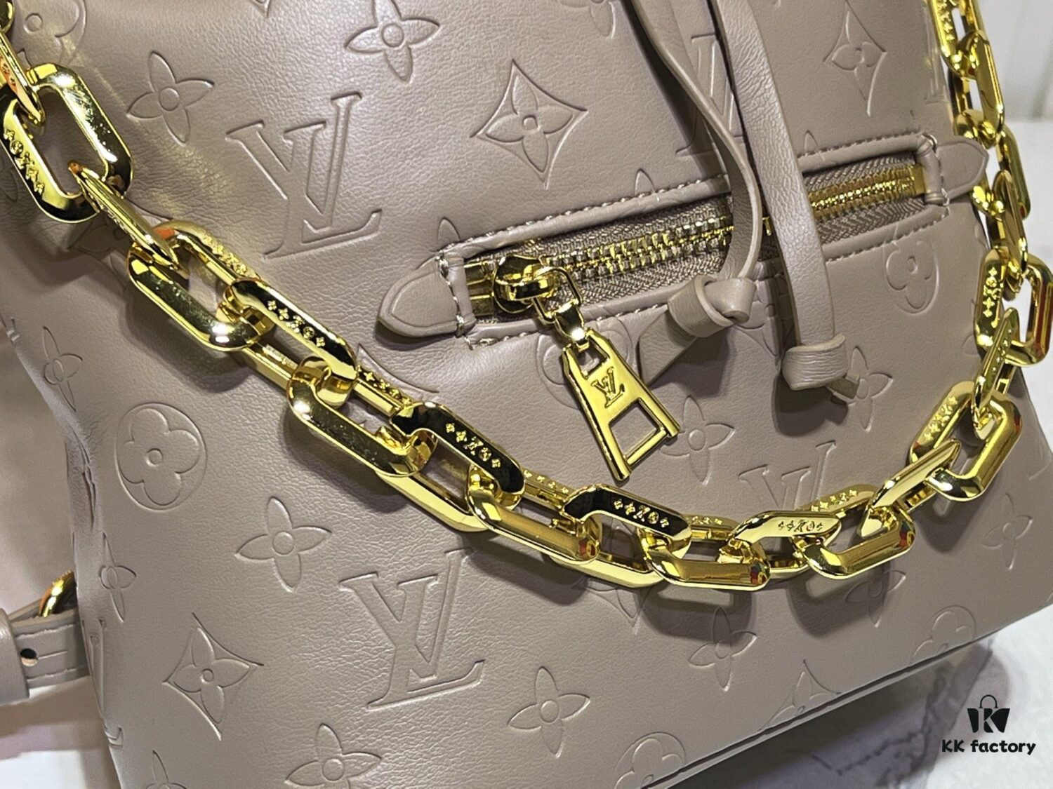 M13357 Coussin Backpack Small Bag