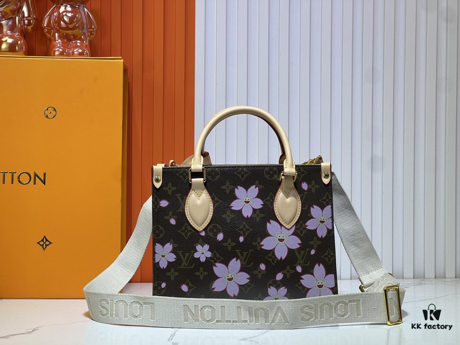 M45659 M46373🔥Lv & Murakami Panda Sakura🌸 OnTheGo PM New Version