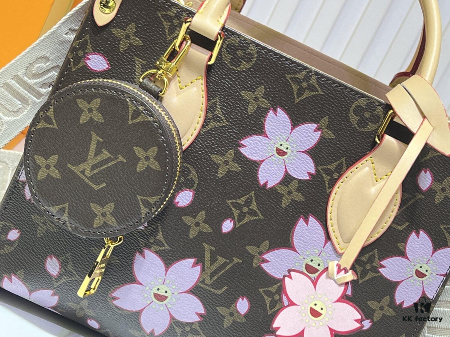 M45659 M46373🔥Lv & Murakami Panda Sakura🌸 OnTheGo PM New Version