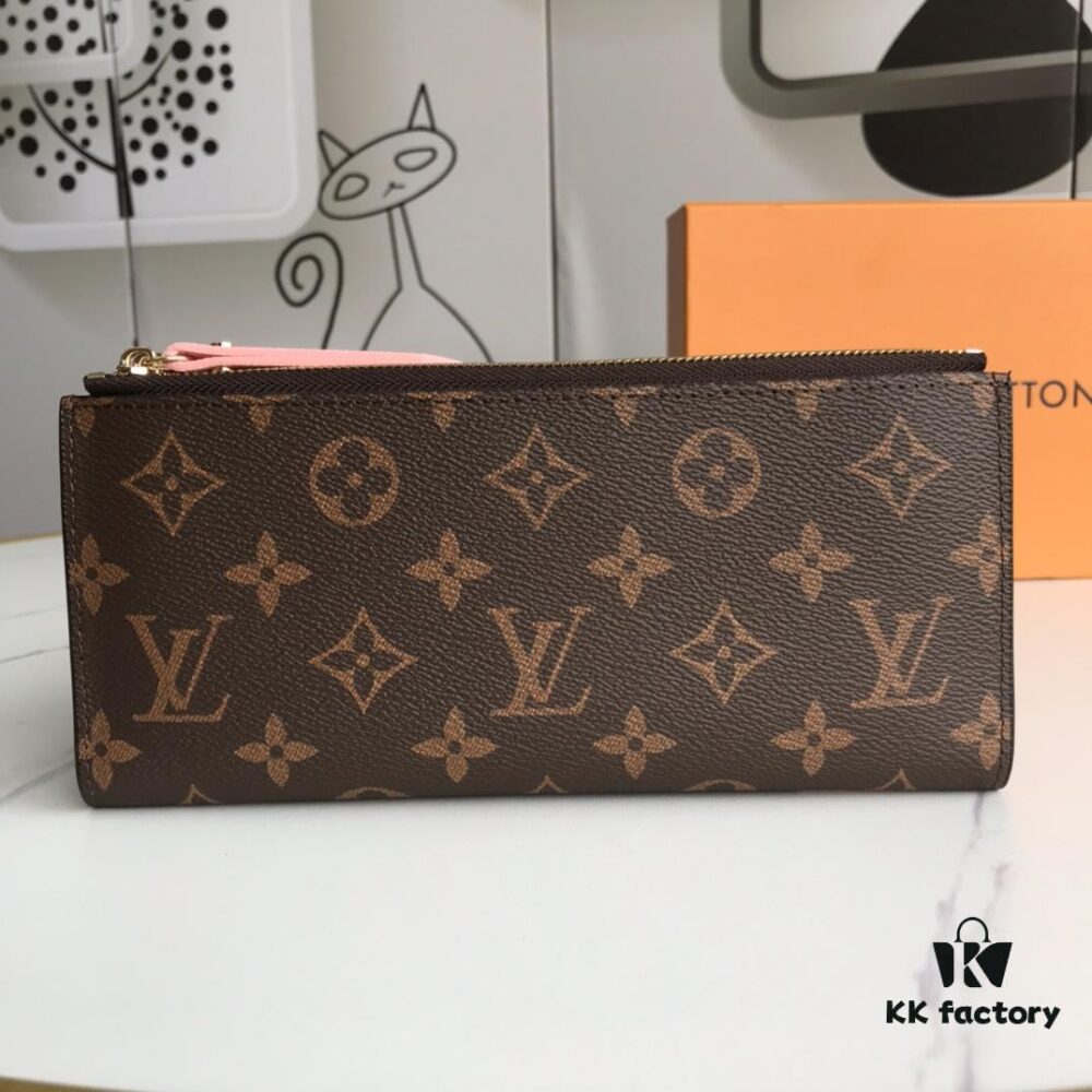 LV61269 Brand Size: 21*9*2 Super Practical Style, Still Hot! Official Website Synchronized Style! The fashionable Adele wallet combines Louis Vuitton's classic Monogram canvas with bright-colored leather lining, featuring a modern slim design, two leather zippers, and a magnetic closure for easy access. It can also be used as a clutch. Equipped with 12 credit card slots, 2 zip compartments for coins or smartphones, 2 flat inner pockets, embossed cowhide lining, and shiny gold-tone hardware.