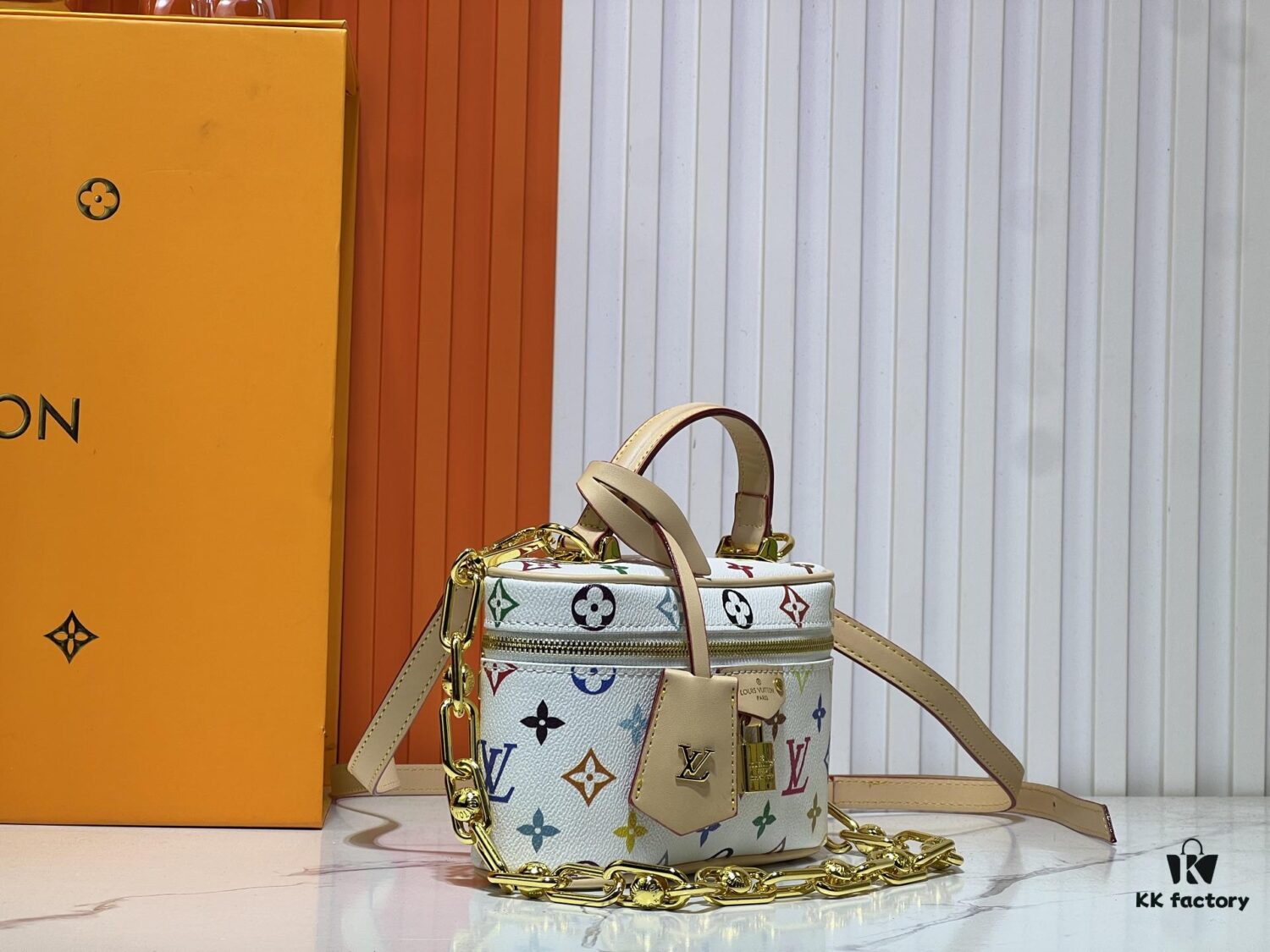 Murakami Takashi White Tricolor Upgrade Original Version M47125 M42264 Vanity Chain Pouch