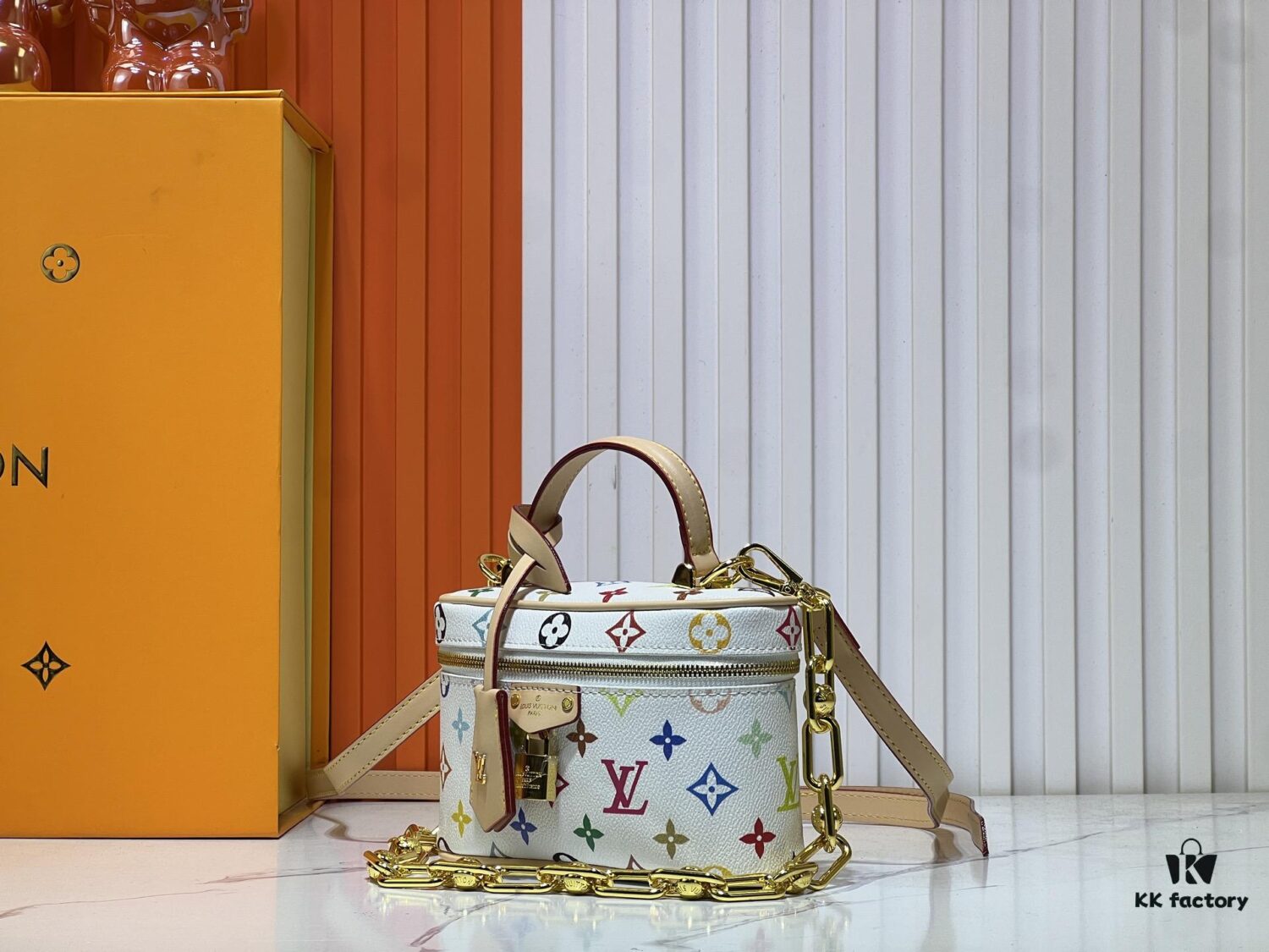 Murakami Takashi White Tricolor Upgrade Original Version M47125 M42264 Vanity Chain Pouch