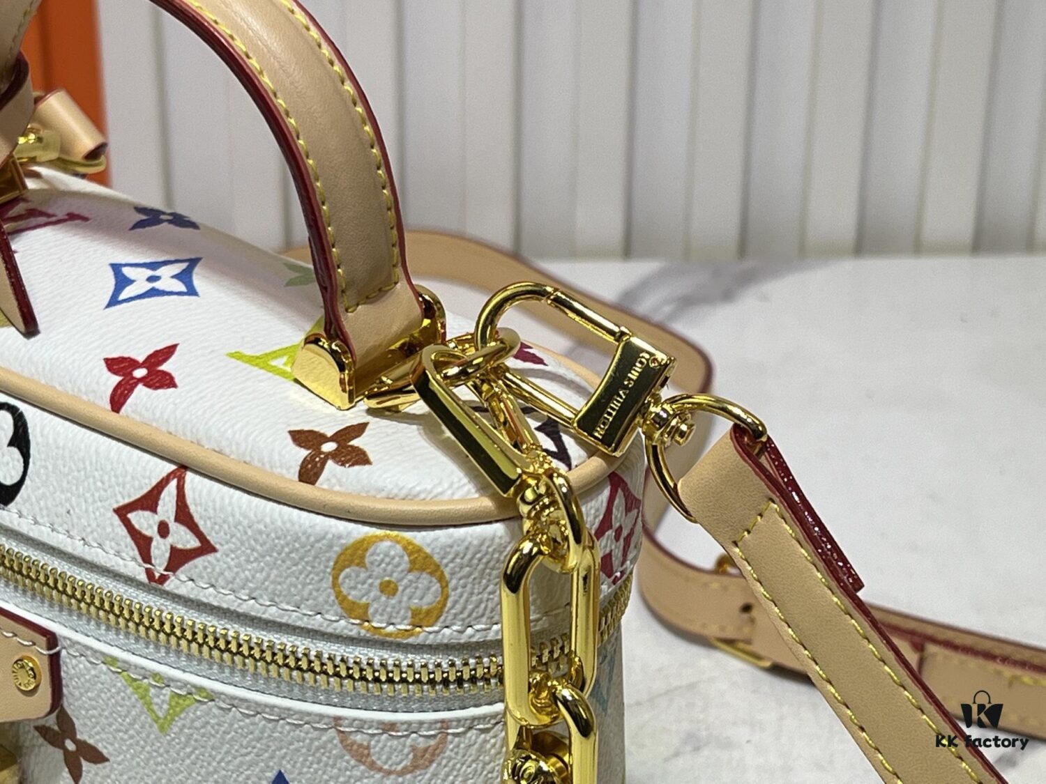 Murakami Takashi White Tricolor Upgrade Original Version M47125 M42264 Vanity Chain Pouch