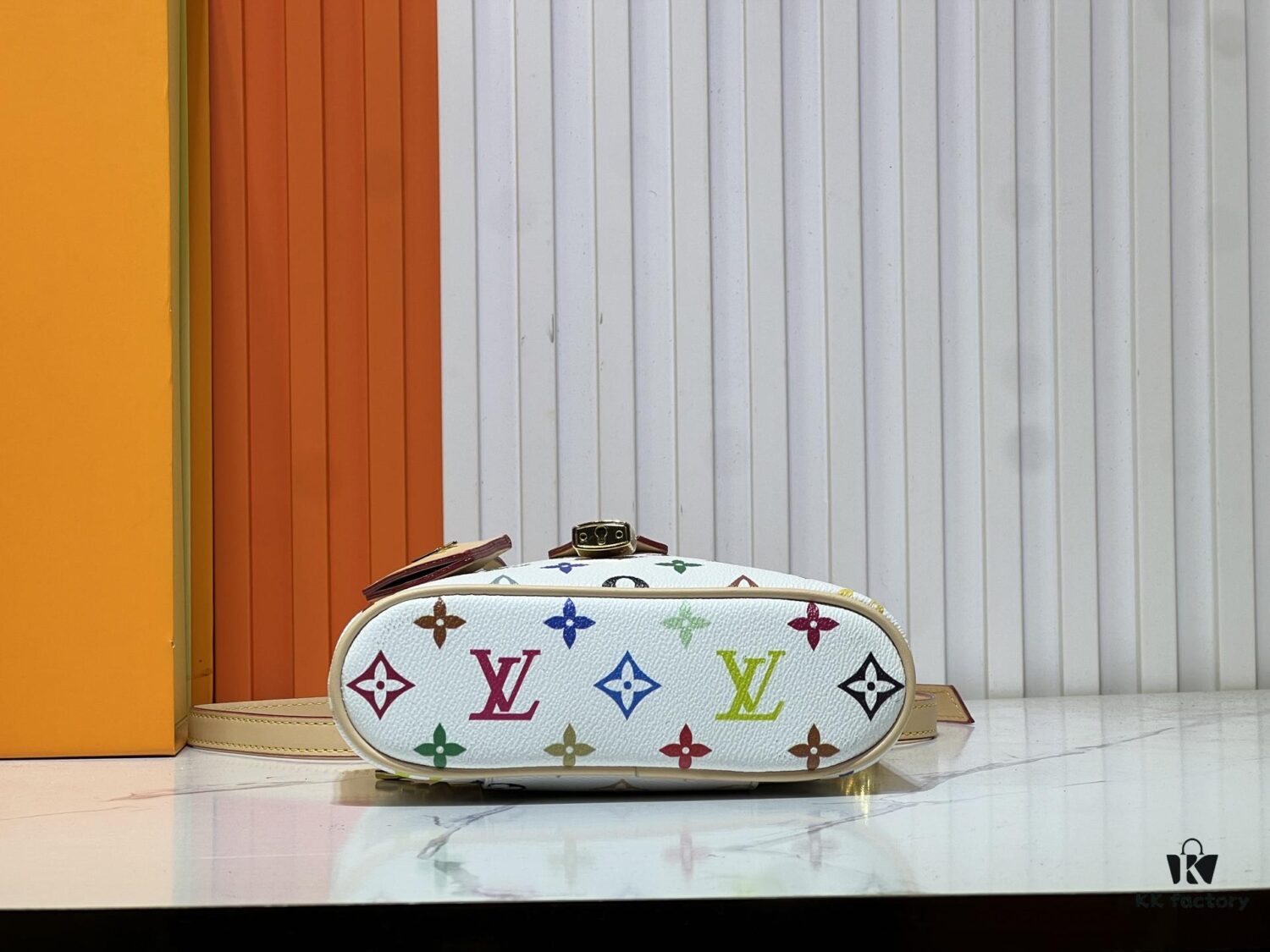 Murakami Takashi White Tricolor Upgrade Original Version M47125 M42264 Vanity Chain Pouch