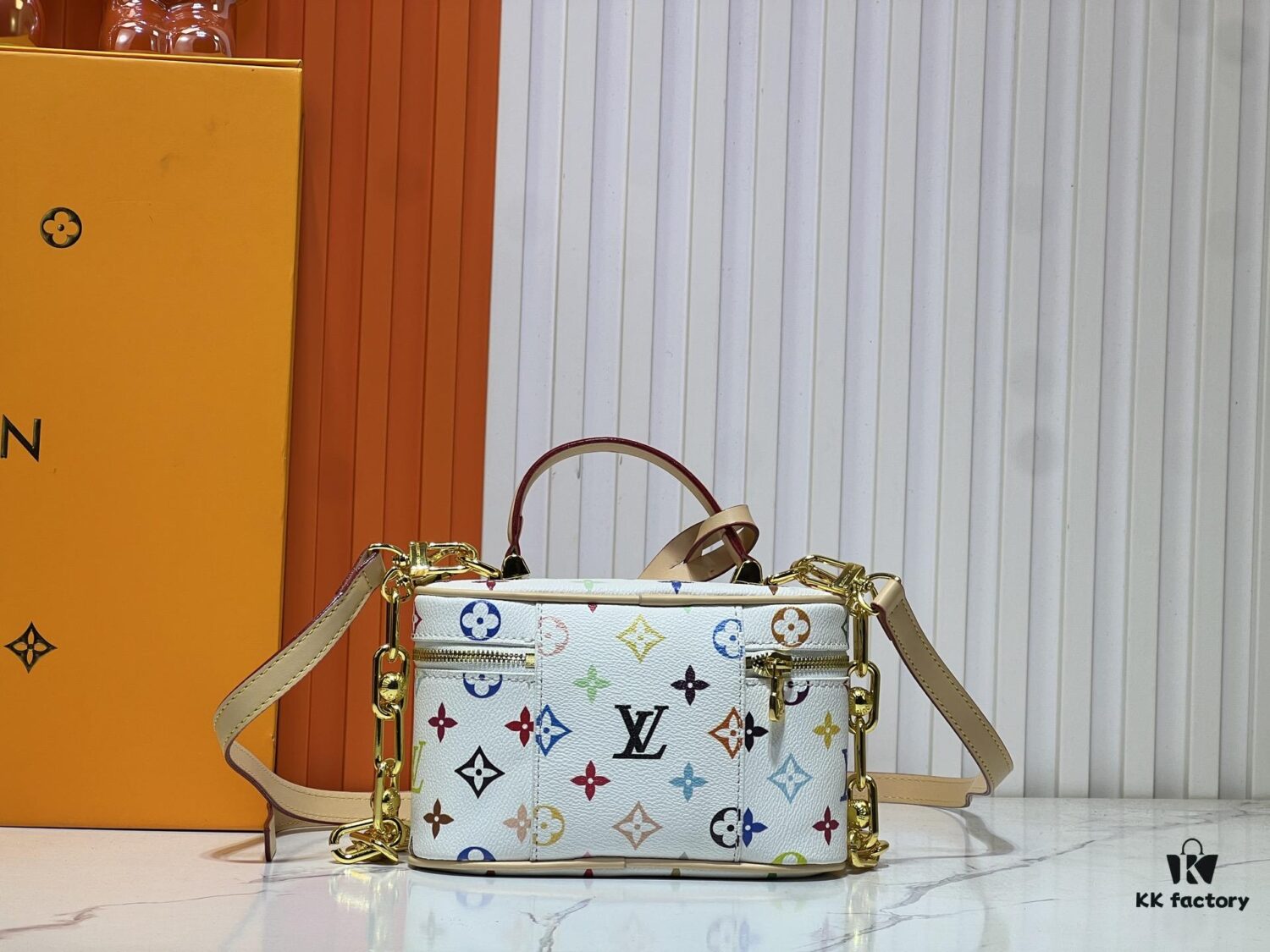 Murakami Takashi White Tricolor Upgrade Original Version M47125 M42264 Vanity Chain Pouch