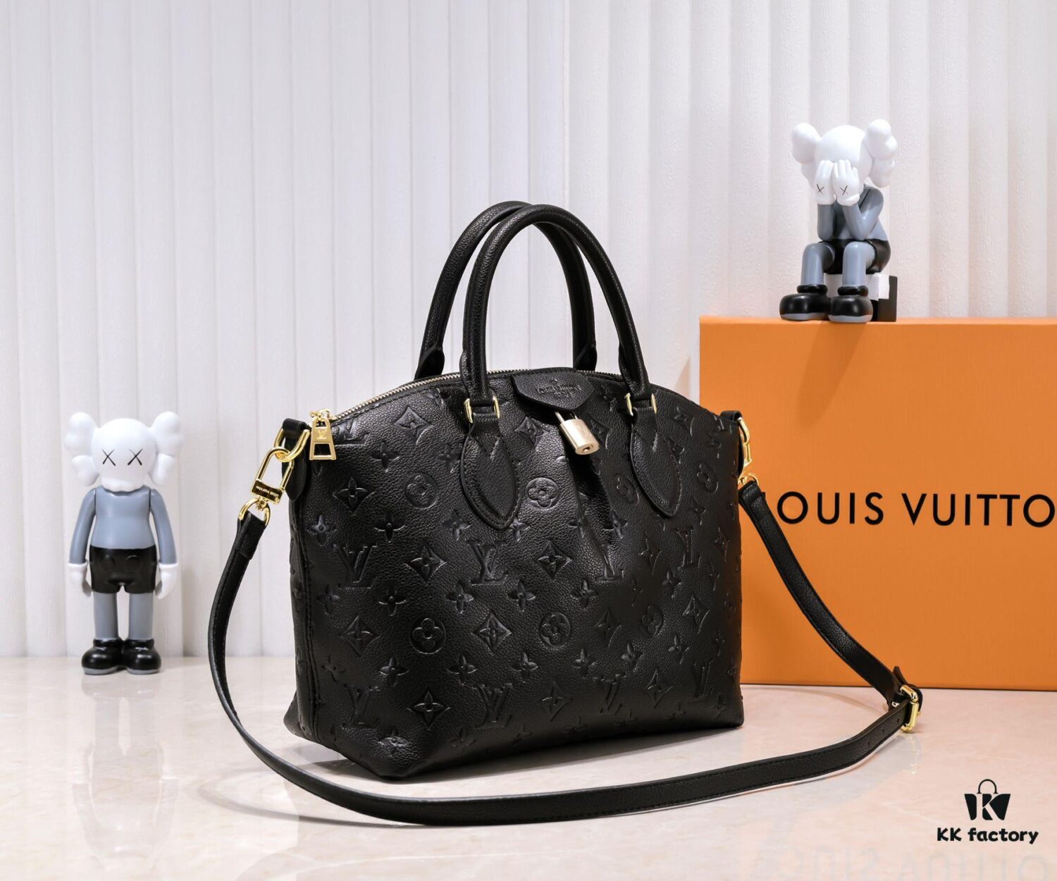 Top Quality Original Embossed Vintage Monogram Double-Sided Reversible Yellow Leather M45986 Small Size Embossed M45987 Large Size Boétie Small Zip Tote Bag in Monogram Canvas with Leather Trims, Fabric Lining, Lock and LV-Embossed Leather Tag