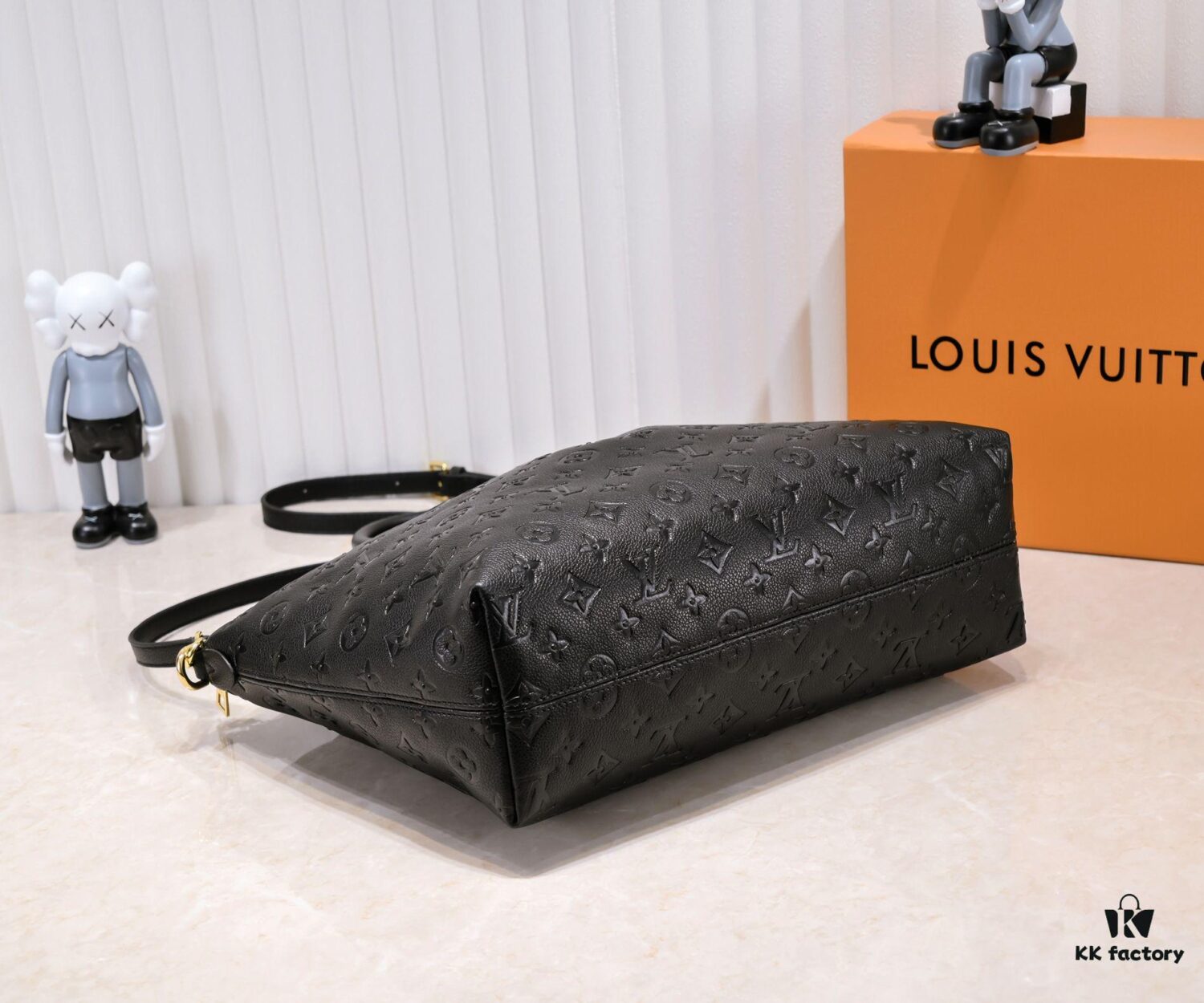 Authentic Top-Grade Embossed Monogram Boétie Mini Zip Tote M45986 & Large Size M45987 - Dual-Sided Color-Changing Yellow Leather