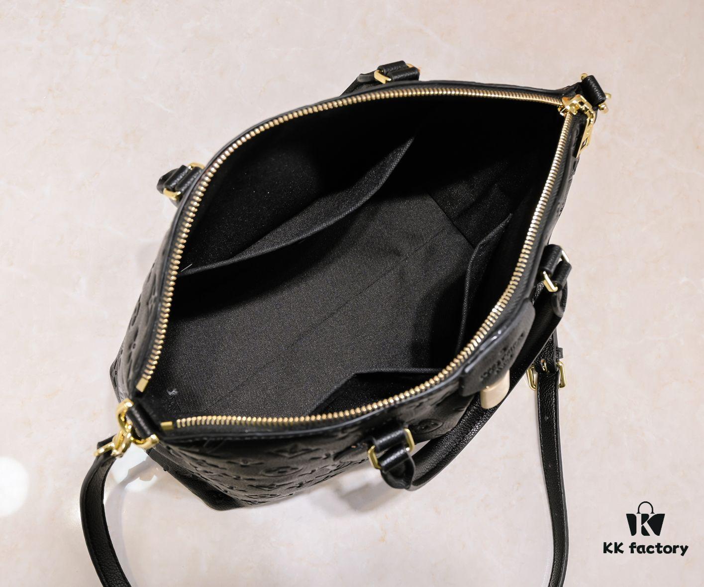 Top Quality Original Embossed Vintage Monogram Double-Sided Reversible Yellow Leather M45986 Small Size Embossed M45987 Large Size Boétie Small Zip Tote Bag in Monogram Canvas with Leather Trims, Fabric Lining, Lock and LV-Embossed Leather Tag