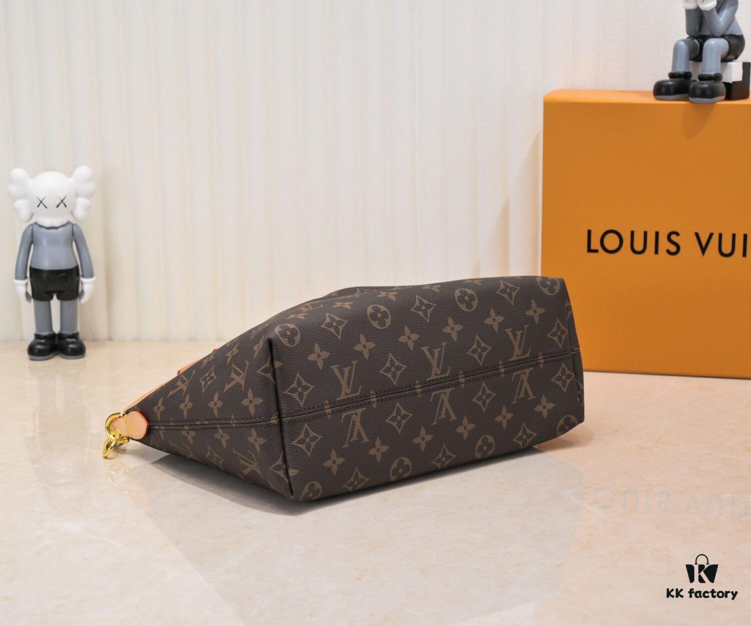 Top-Quality Original Boétie Small Zip Tote Bag in Monogram Canvas with Leather Trims