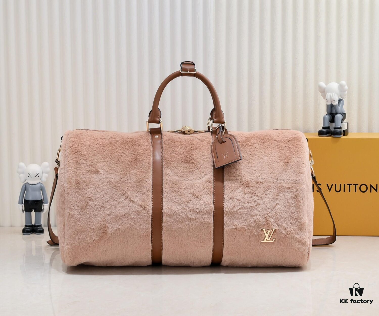 Exclusive Real Shot - Upgraded Version ‼️ M23108 Puffy Shearling Keepall Bandoulière 50