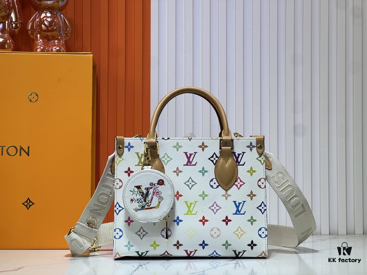 M45659 M46373🔥Lv & Murakami🐼 White Tri-color OnTheGo PM New Version