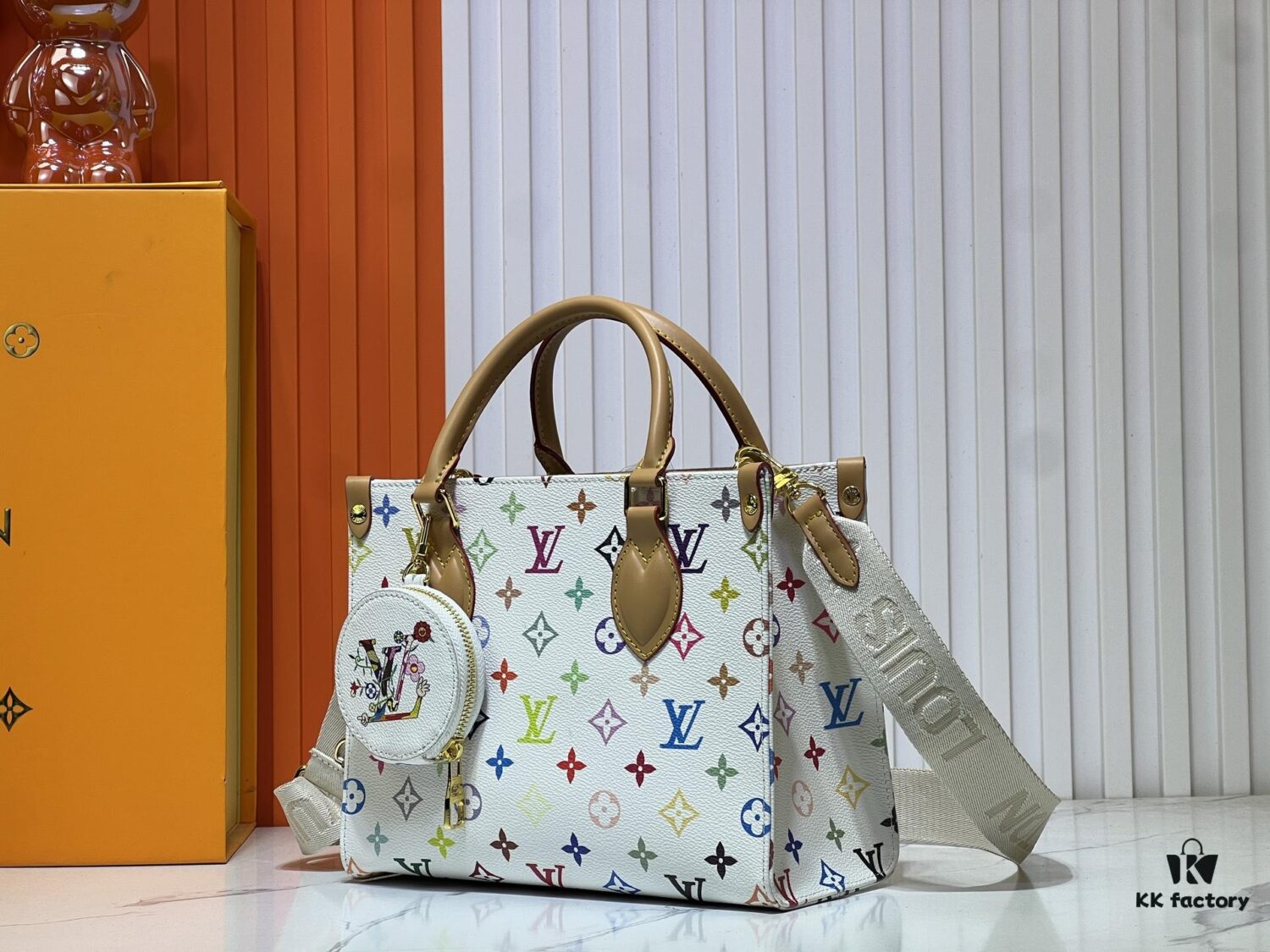 M45659 M46373🔥Lv & Murakami🐼 White Tri-color OnTheGo PM New Version