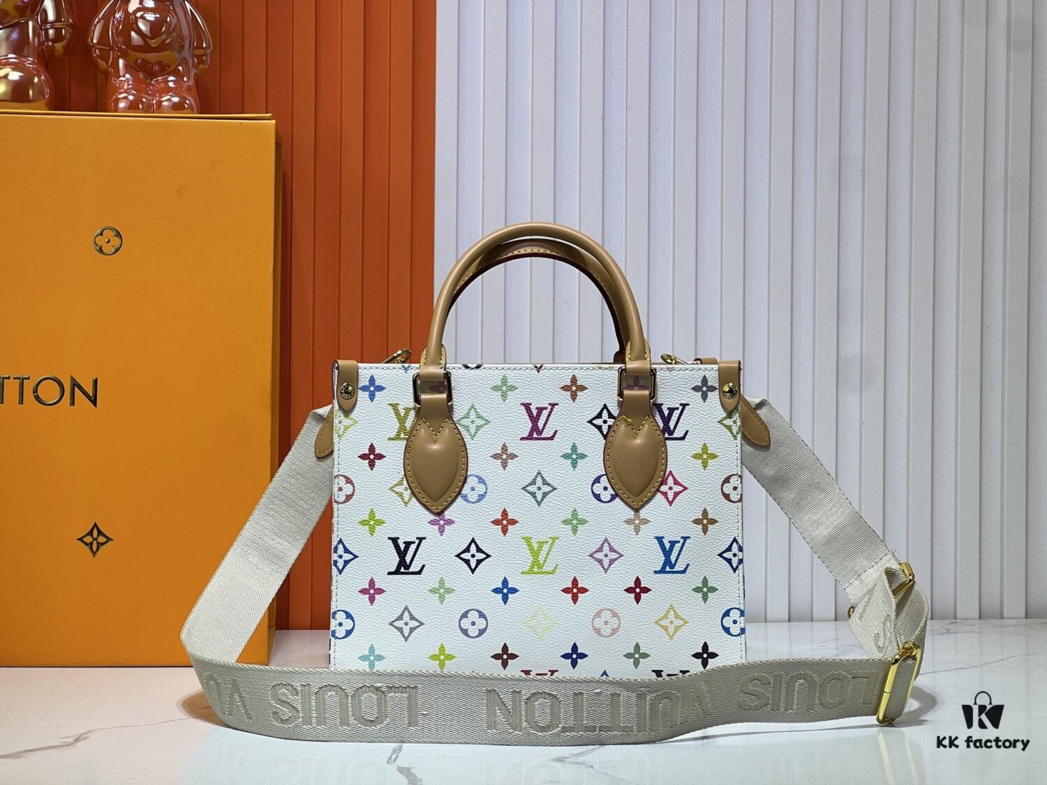 M45659 M46373🔥Lv & Murakami🐼 White Tri-color OnTheGo PM New Version