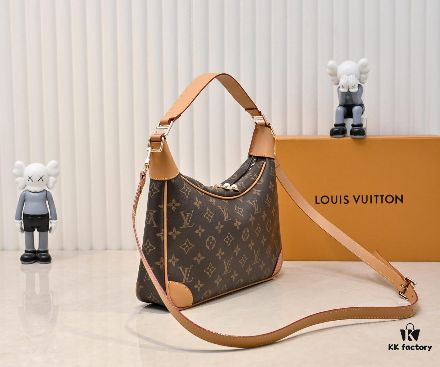 Upgraded Original M14196 Monogram Unisex 2025 Early Spring Soft Leather Series Horn Hobo Bag