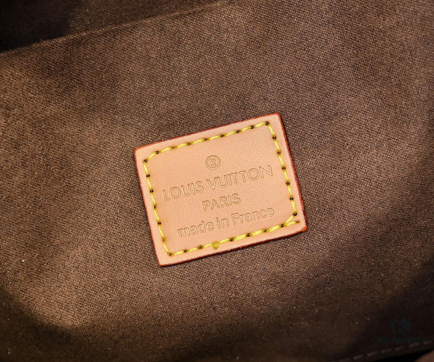 Upgraded Original M14196 Monogram Unisex 2025 Early Spring Soft Leather Series Horn Hobo Bag