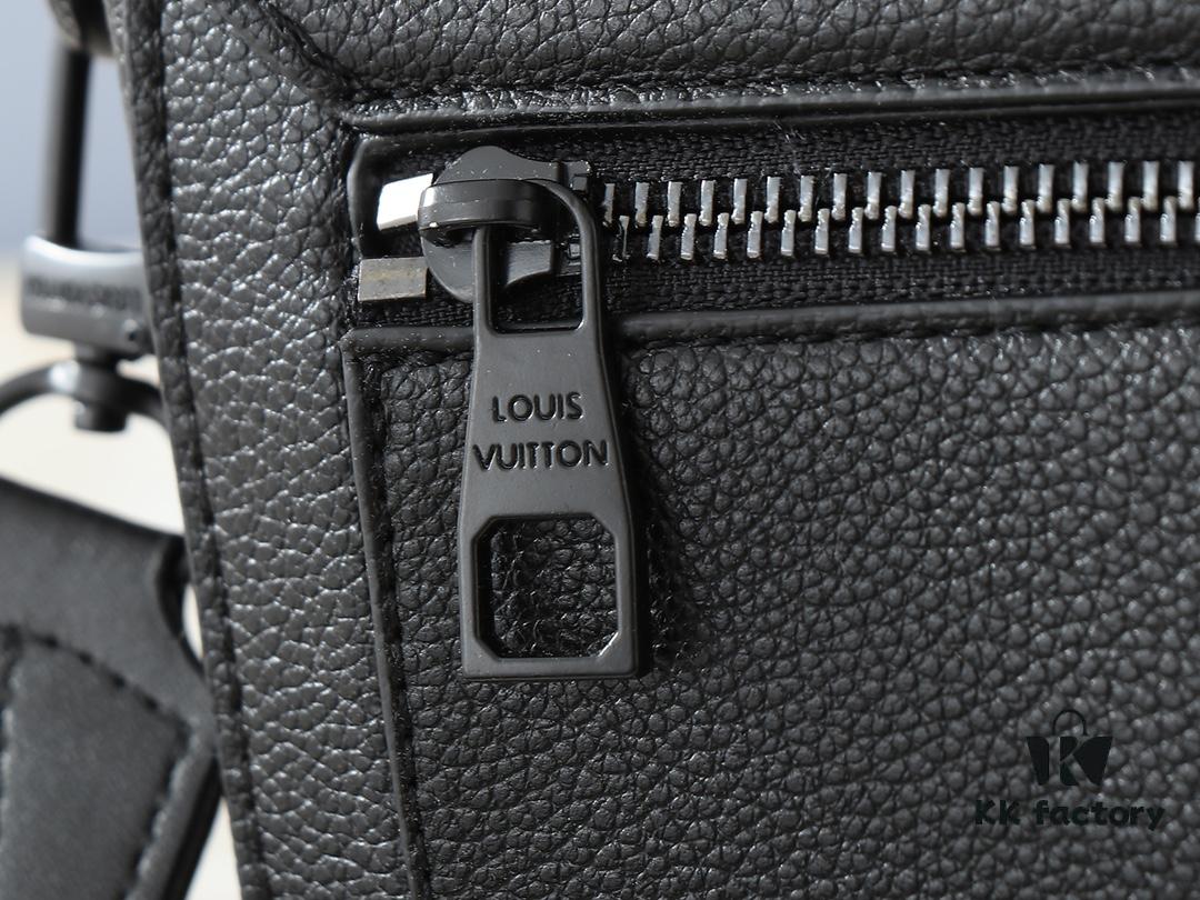 Upgraded Original Takeoff Small Aer Messenger Bag in Black and Military Green