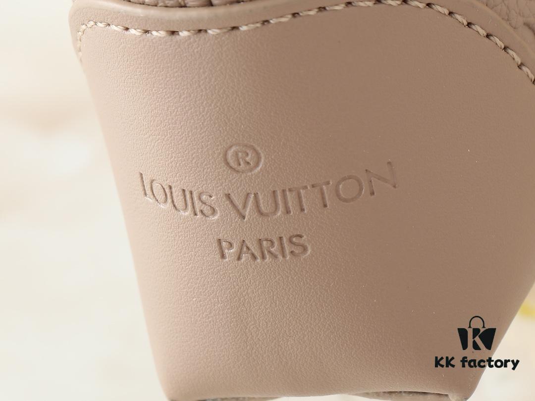 Upgraded Original 🔥Chain Strap🔥 M12174 Pochette Sèvres in LV Ski Collection, Shining in Sleek Gunmetal Tone