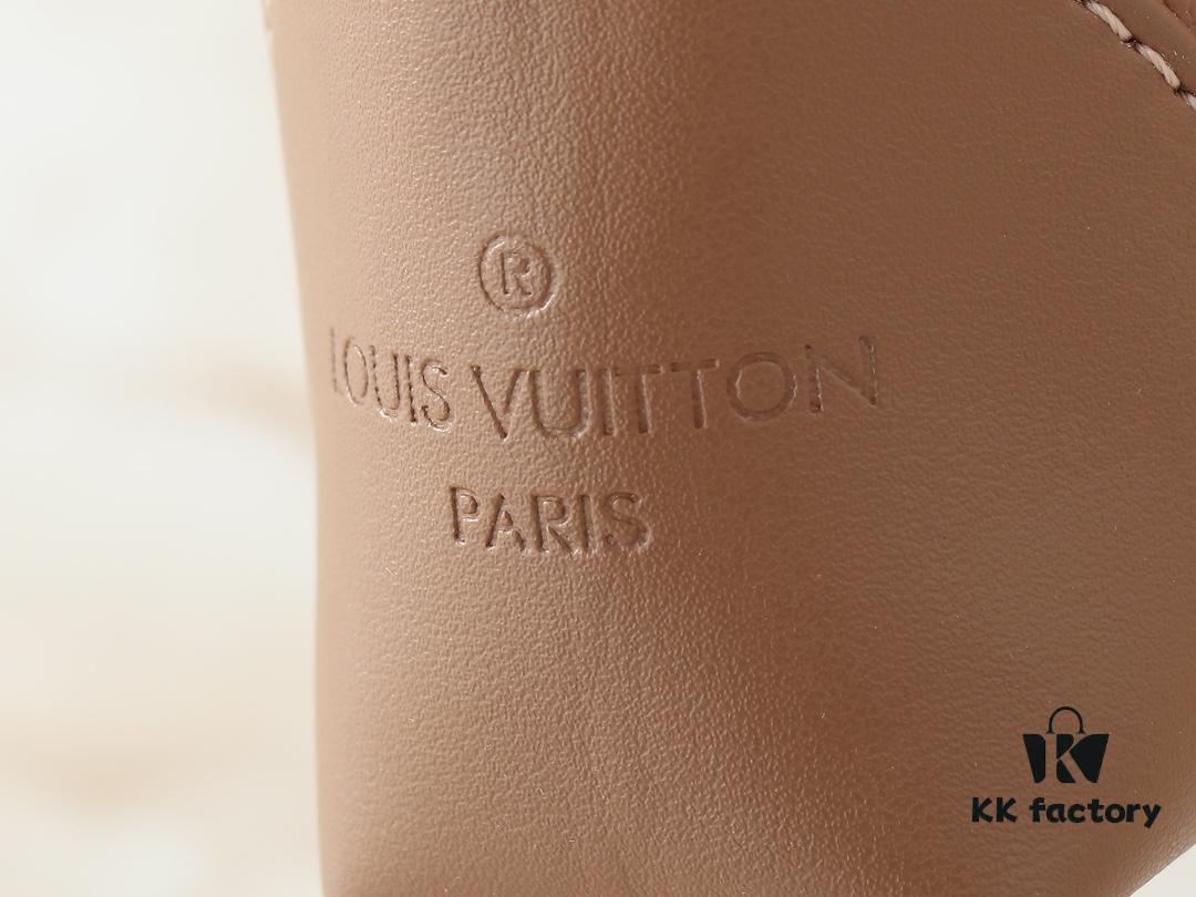 Upgraded Original 🔥Chain Strap🔥 M12174 Pochette Sèvres from LV Ski Collection, Ready to Shine in 'Glittering' Gun-Metallic Tone