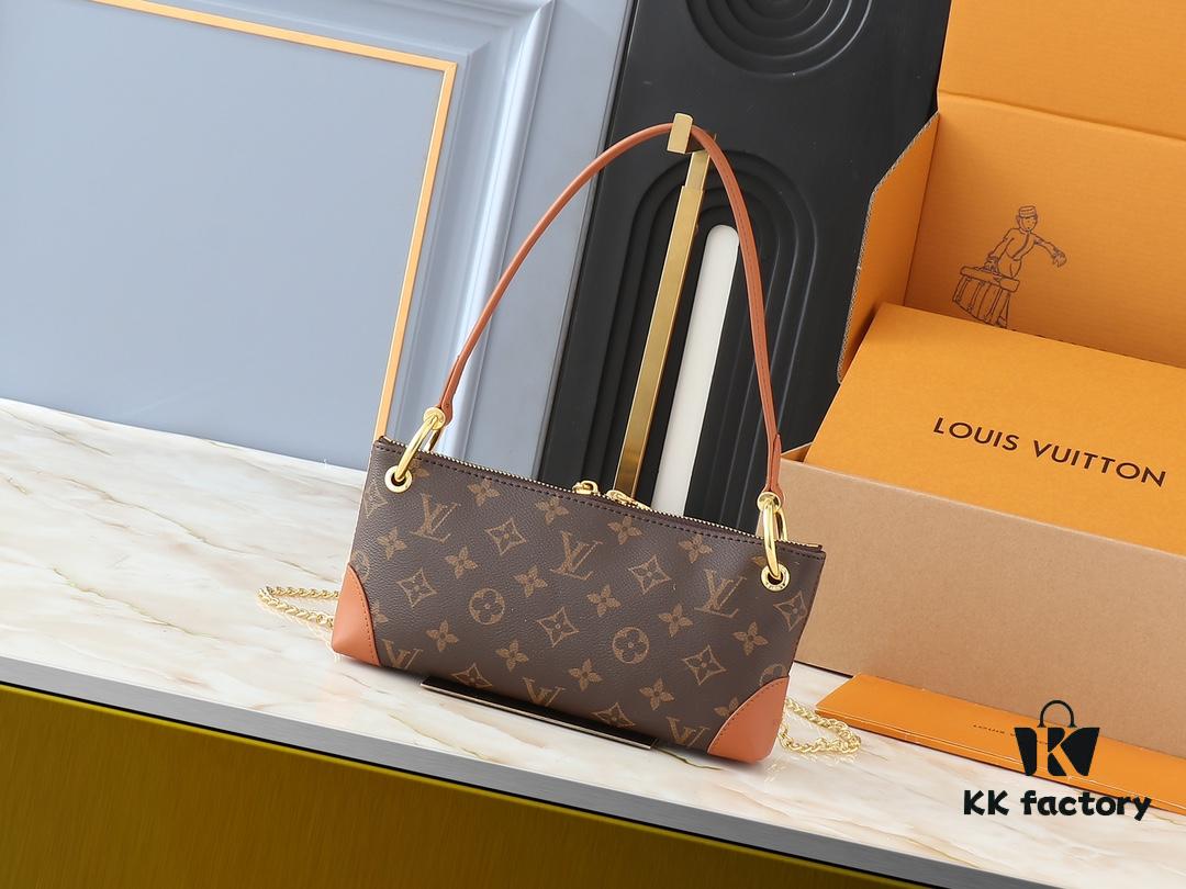 Upgraded Original 🔥Chain Strap🔥 M12174 Pochette Sèvres from LV's Ski Collection, ready to shine in a dazzling gunmetal tone.