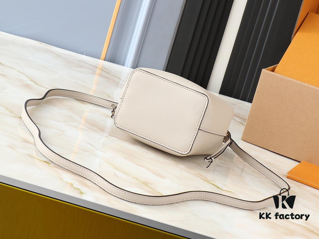 Upgraded Original M68709 Mini Bucket Bag NANO LOCKME BUCKET Handbag