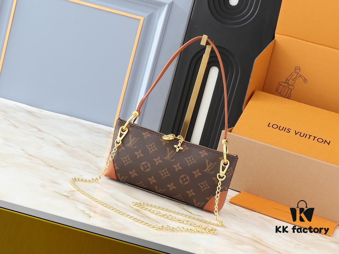 Upgraded Original 🔥Chain Strap🔥 M12174 Pochette Sèvres from LV's Ski Collection, ready to shine in a dazzling gunmetal tone.