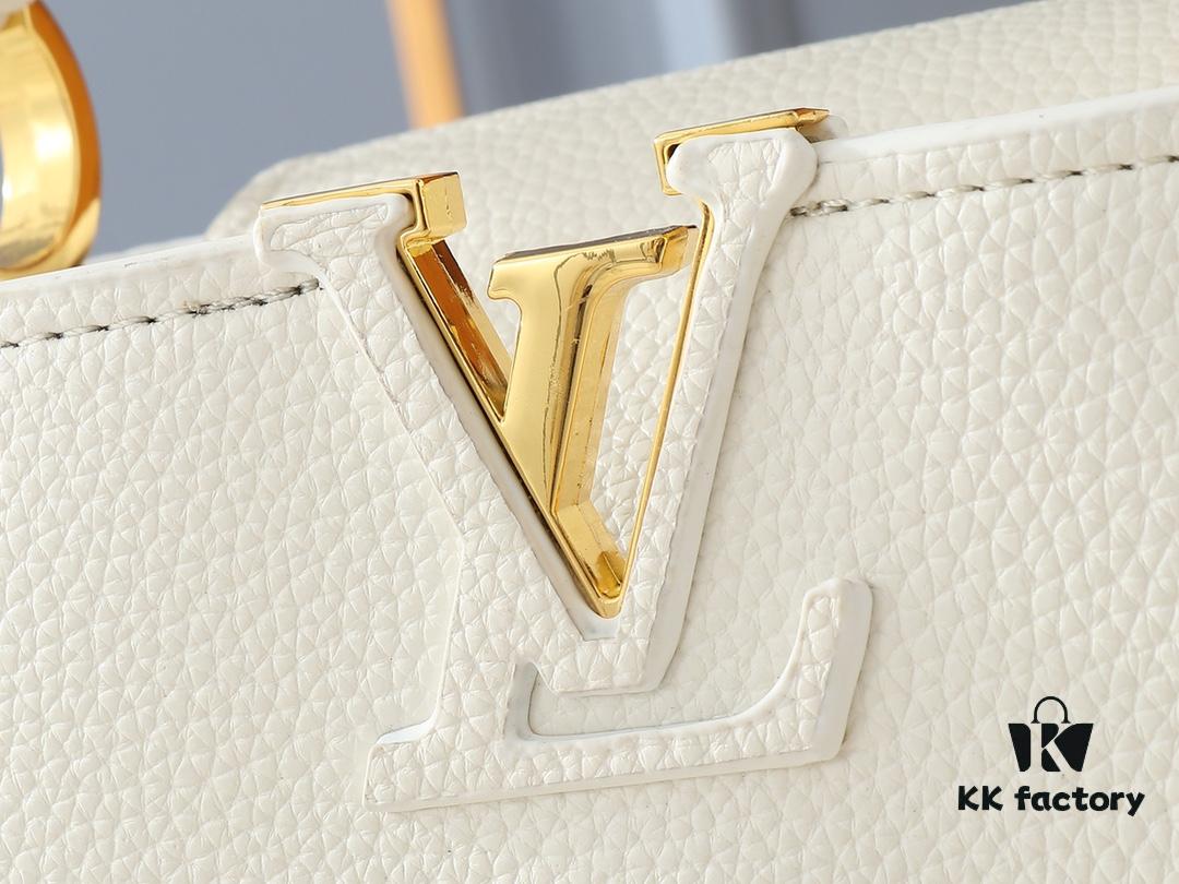 Upgraded Original M24728 M24736 M25087 M24655 M24656 M24733 M24729 M25090 M12785 M24727 M24745 This Mini Capucines Bag is crafted from refined Taurillon leather, accentuated by a lustrous handle ring and the signature LV lettering that enhances its compact silhouette. The detachable shoulder strap allows for versatile styling as a shoulder or crossbody bag. Dimensions: 21.0 x 13.6 x 8.0 cm (L x H x W)