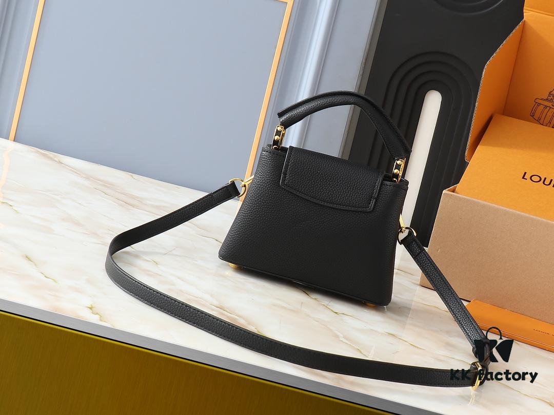 Upgraded Original M24728 M24736 M25087 M24655 M24656 M24733 M24729 M25090 M12785 M24727 M24745 This Mini Capucines Bag is crafted from refined Taurillon leather, accentuated by lustrous handle rings and the iconic LV lettering that highlights its compact silhouette. Featuring a detachable shoulder strap for versatile styling as a shoulder or crossbody bag. Dimensions: 21.0 x 13.6 x 8.0 cm (L x H x W)