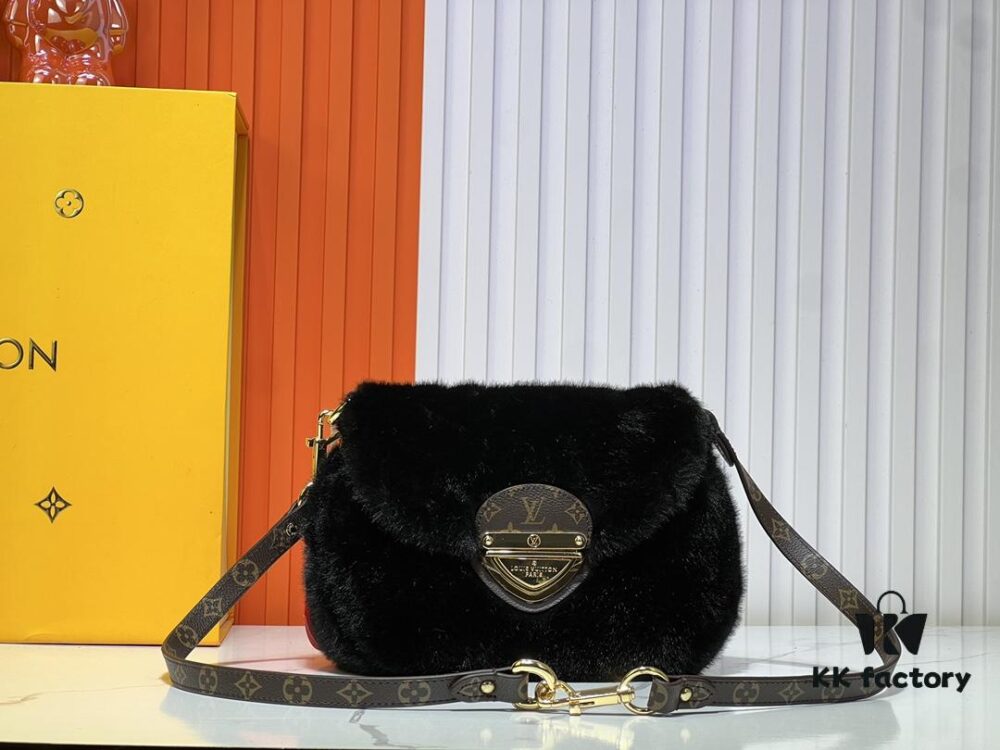 Upgraded Original M12097 M12192 M46829 Sunset Bag Crafted in Soft Shearling