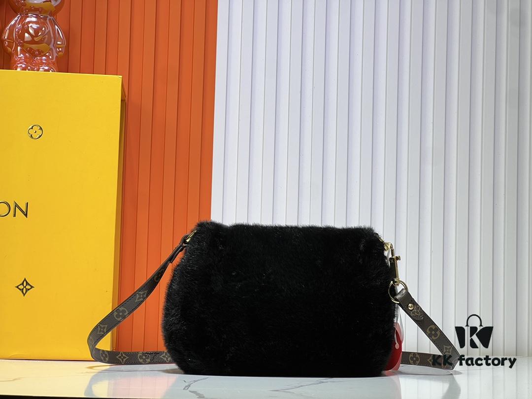 Upgraded Original M12097 M12192 M46829 Sunset Bag Crafted in Soft Shearling