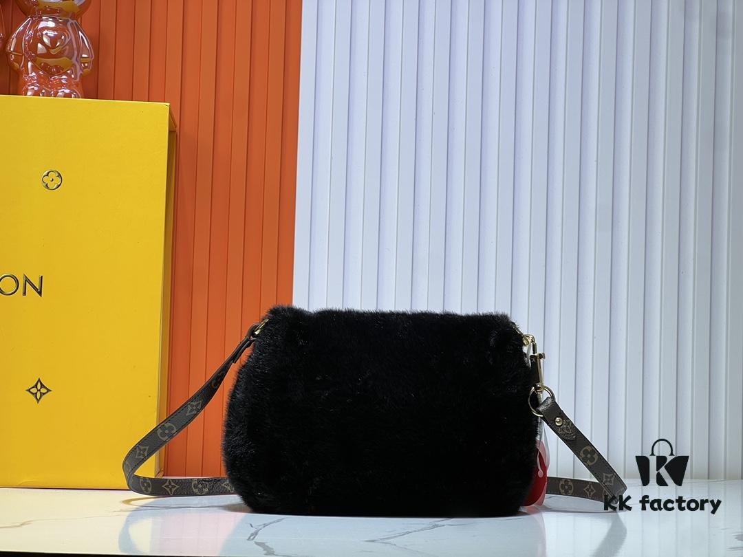 Upgraded Original M12097 M12192 M46829 Sunset Bag Crafted in Soft Shearling