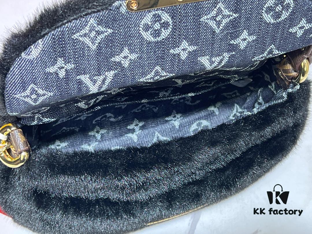 Upgraded Original M12097 M12192 M46829 Sunset Bag Crafted in Soft Shearling