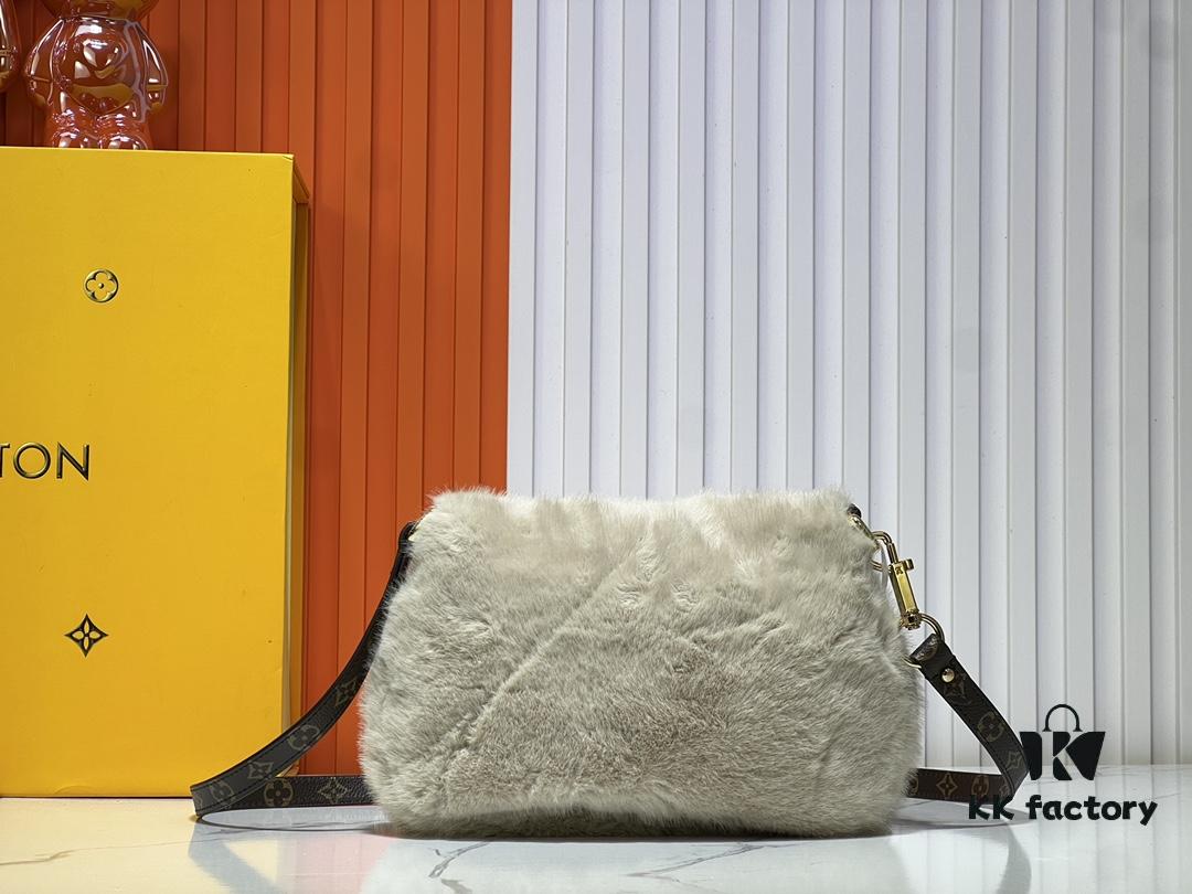 Upgraded Original M12097 M12192 M46829 Sunset Bag Crafted in Soft Shearling