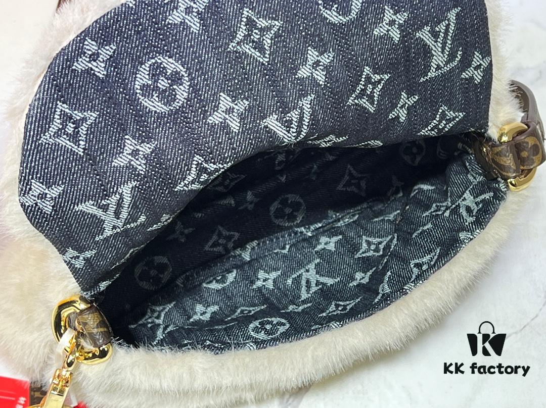 Upgraded Original M12097 M12192 M46829 Sunset Bag Crafted in Soft Shearling