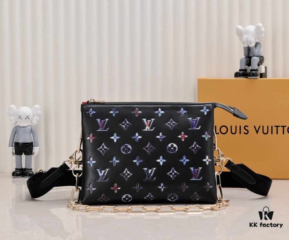 Exclusive Real Shot - Upgraded Version ‼️ M21353 Printed 57790 This Coussin Mini Bag Features Monogram Embossed Lambskin with Floral Pattern Integrated into the LV Letters and Monogram Flowers