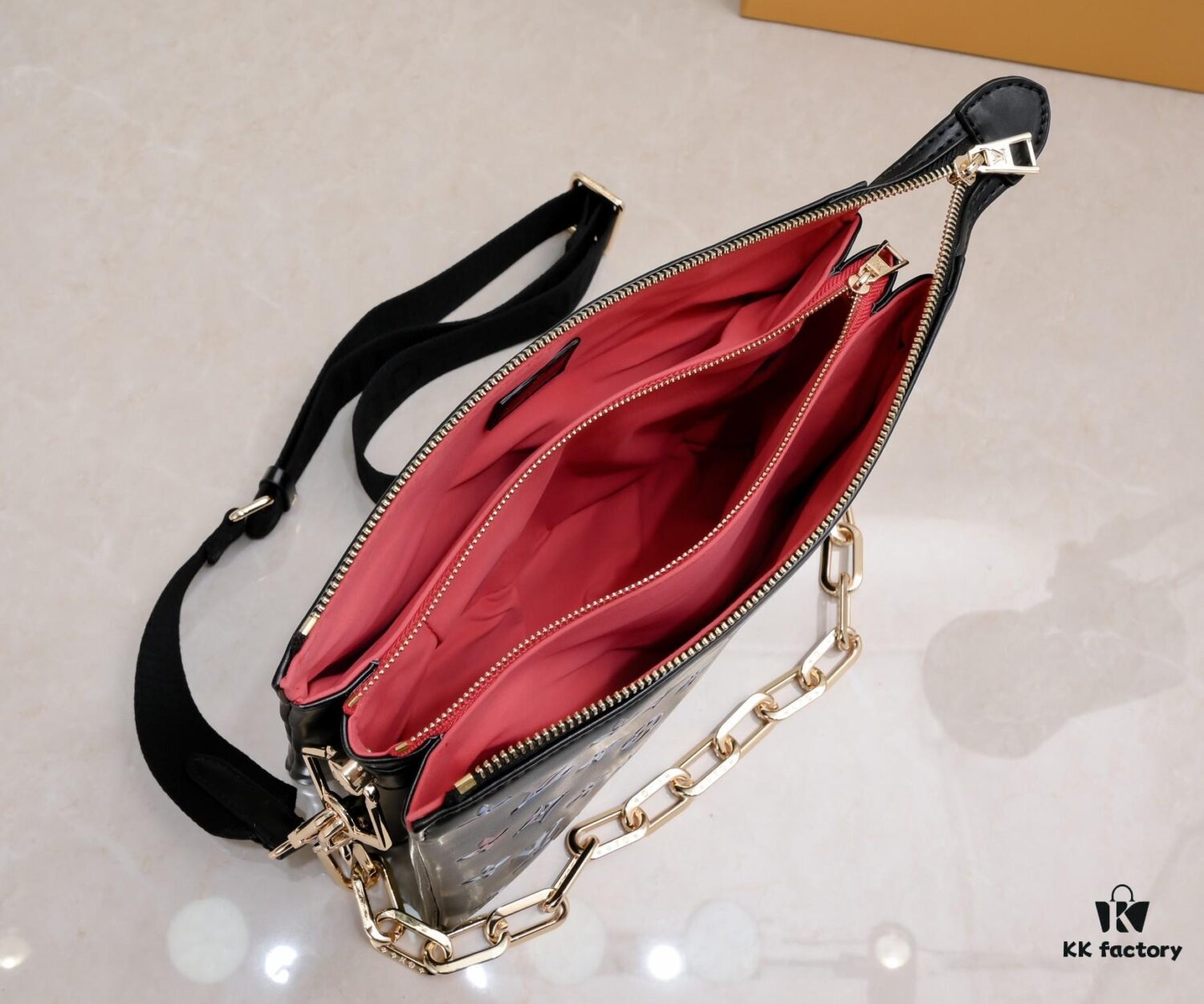 Exclusive Real Shot - Upgraded Version ‼️ M21353 Printed 57790 This Coussin Mini Bag Features Monogram Embossed Lambskin with Floral Pattern Integrated into the LV Letters and Monogram Flowers