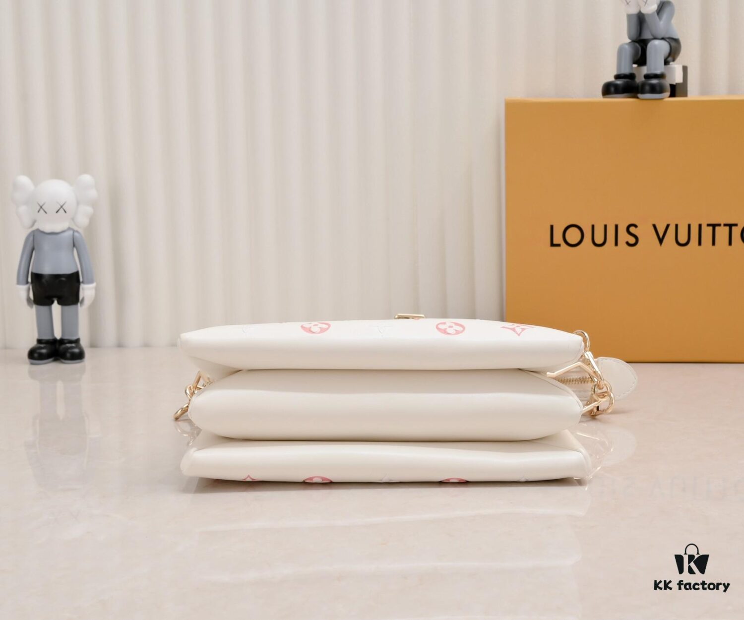 Exclusive Real Shot - Upgraded Version ‼️ M21353 Printed 57790 Small Coussin Handbag in Monogram Embossed Lambskin