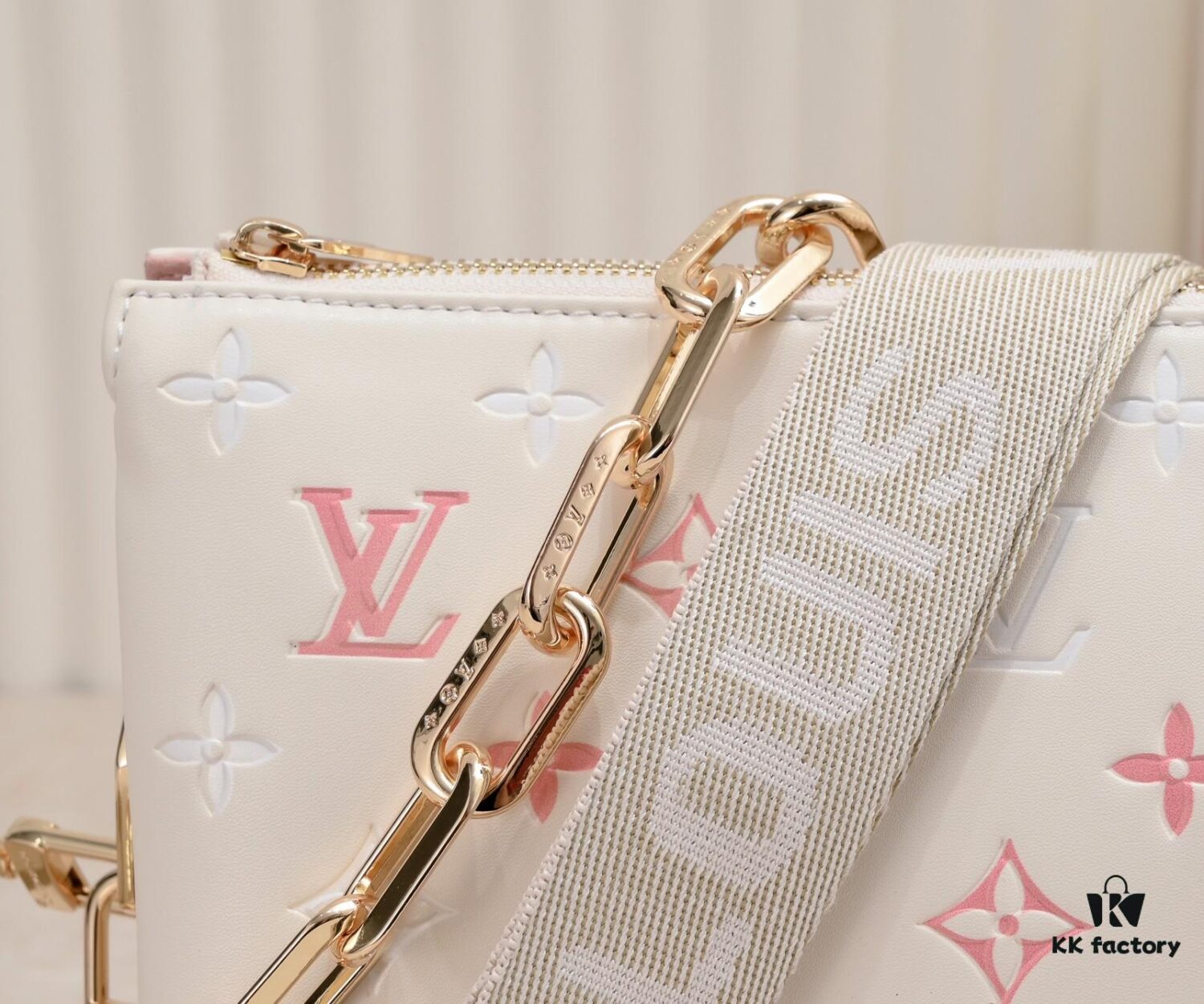 Exclusive Real Shot - Upgraded Version ‼️ M21353 Printed 57790 Small Coussin Handbag in Monogram Embossed Lambskin